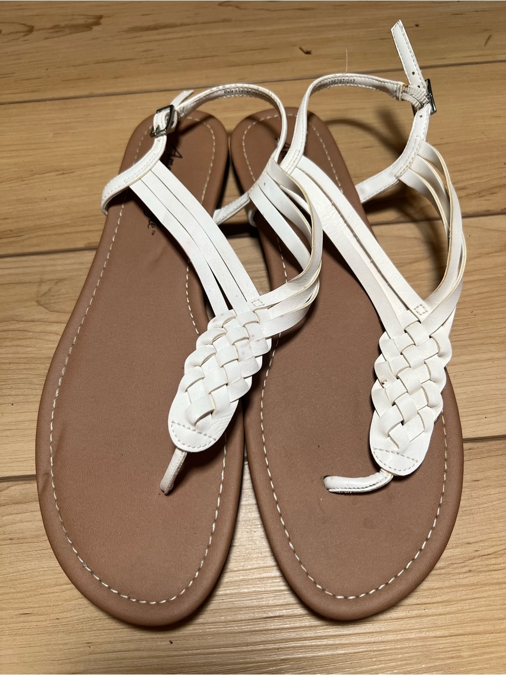 🎉5/$25 American Eagle Sandals
